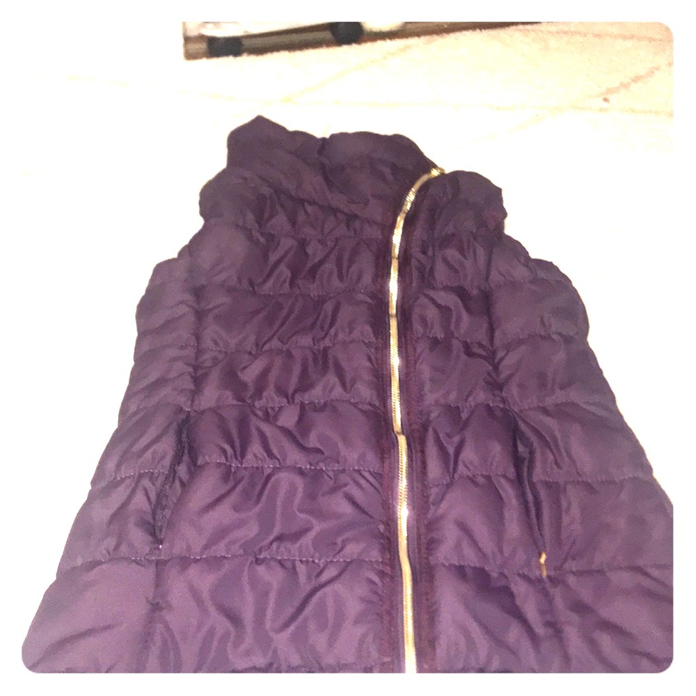 I am selling a workshop puffer vest